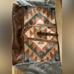 Myra Overnight Bag
